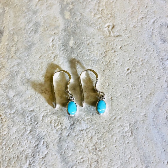 Vintage Sterling Silver Turquoise Stone Earrings - Picture 2 of 2